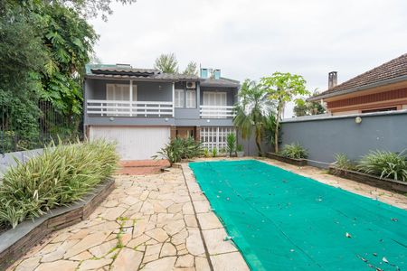 Casa à venda com 250m², 4 quartos e 5 vagas