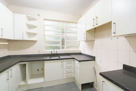 Casa à venda com 250m², 4 quartos e 5 vagas