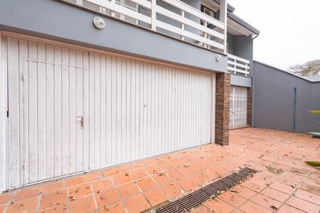 Casa à venda com 250m², 4 quartos e 5 vagas