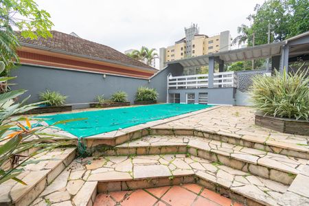 Casa à venda com 250m², 4 quartos e 5 vagas