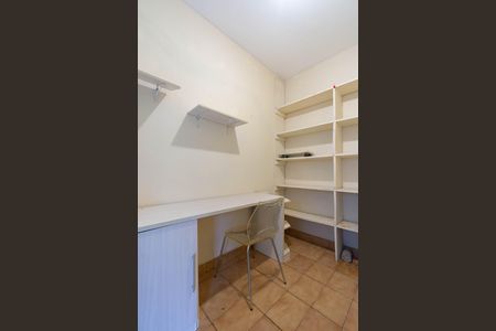 Casa à venda com 250m², 4 quartos e 5 vagas