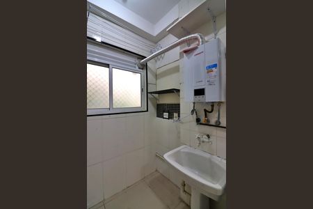 Apartamento para alugar com 65m², 3 quartos e 1 vagaÁrea de Serviço