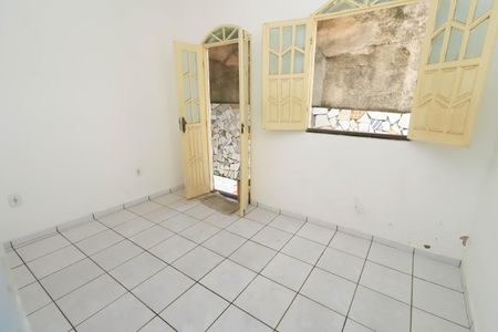 Sala de casa para alugar com 1 quarto, 250m² em Itapuã, Salvador