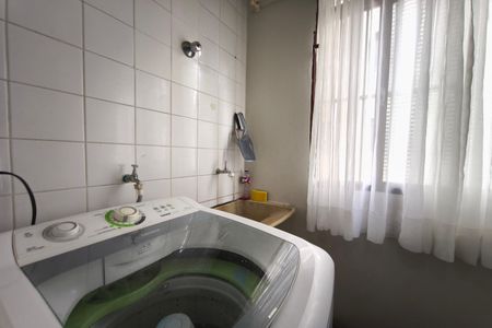 Área de Serviço de apartamento para alugar com 2 quartos, 51m² em Vila Aeroporto, Campinas