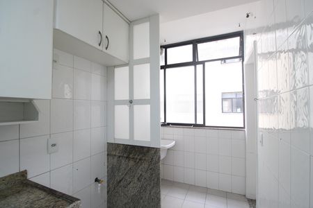 Apartamento para alugar com 108m², 3 quartos e 1 vagaÁrea de serviço