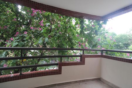 Apartamento para alugar com 108m², 3 quartos e 1 vagaSuíte - Varanda