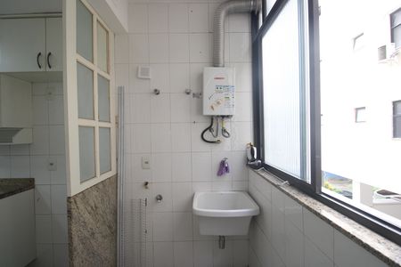 Apartamento para alugar com 108m², 3 quartos e 1 vagaÁrea de serviço