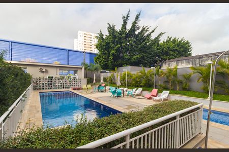 Apartamento para alugar com 38m², 2 quartos e sem vaga Apartamento para alugar com 38m², 2 quartos e sem vagaPiscina