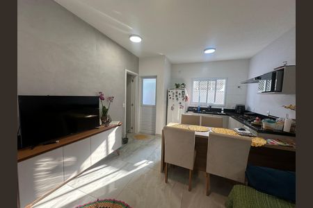 Casa de condomínio à venda com 112m², 3 quartos e 2 vagasSala