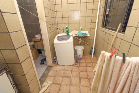 Apartamento para alugar com 100m², 3 quartos e 1 vaga Apartamento para alugar com 100m², 3 quartos e 1 vagaÁrea de serviço
