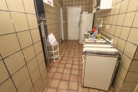 Área de serviço de apartamento para alugar com 3 quartos, 100m² em Costa Azul, Salvador