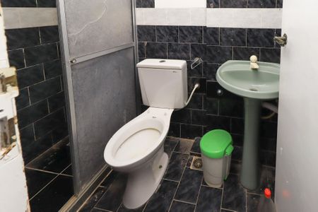 Apartamento para alugar com 100m², 3 quartos e 1 vaga Apartamento para alugar com 100m², 3 quartos e 1 vagaBanheiro social