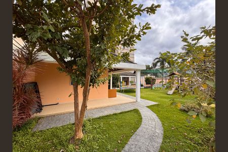 Casa de condomínio à venda com 203m², 5 quartos e 3 vagas Casa de condomínio à venda com 203m², 5 quartos e 3 vagasÁrea comum