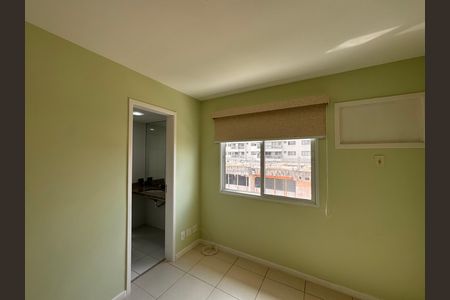 Casa de condomínio à venda com 203m², 5 quartos e 3 vagas Casa de condomínio à venda com 203m², 5 quartos e 3 vagasSuíte 2 (Canadense)