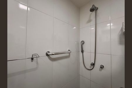 Casa de condomínio à venda com 203m², 5 quartos e 3 vagas Casa de condomínio à venda com 203m², 5 quartos e 3 vagasSuíte 1 - Banheiro