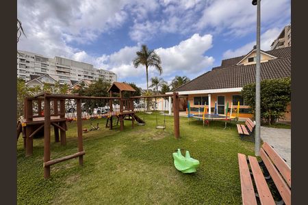 Casa de condomínio à venda com 203m², 5 quartos e 3 vagas Casa de condomínio à venda com 203m², 5 quartos e 3 vagasÁrea comum