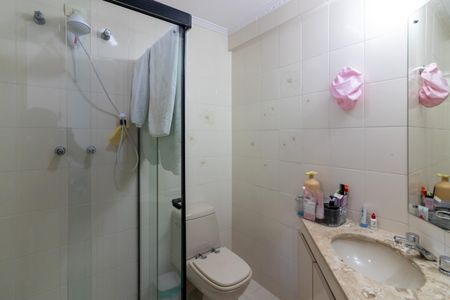 Apartamento à venda com 130m², 3 quartos e 2 vagas Apartamento à venda com 130m², 3 quartos e 2 vagasBanheiro da Suíte 2