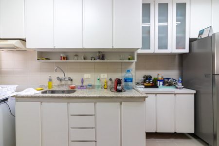 Apartamento à venda com 130m², 3 quartos e 2 vagas Apartamento à venda com 130m², 3 quartos e 2 vagasCozinha