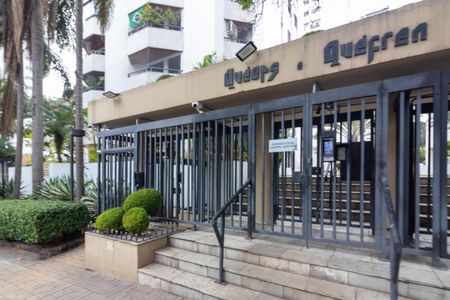 Apartamento à venda com 130m², 3 quartos e 2 vagas Apartamento à venda com 130m², 3 quartos e 2 vagasFachada