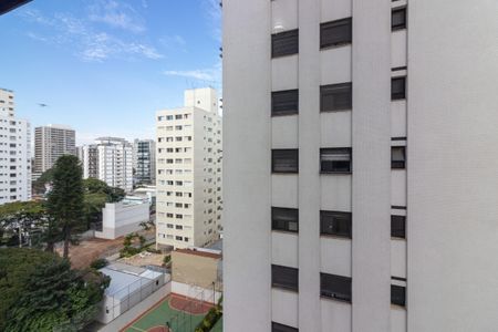 Apartamento à venda com 130m², 3 quartos e 2 vagas Apartamento à venda com 130m², 3 quartos e 2 vagasVista da Suíte 2