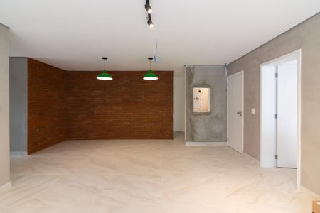 Apartamento à venda com 130m², 3 quartos e 2 vagas Apartamento à venda com 130m², 3 quartos e 2 vagasÁrea comum - Salão de festas