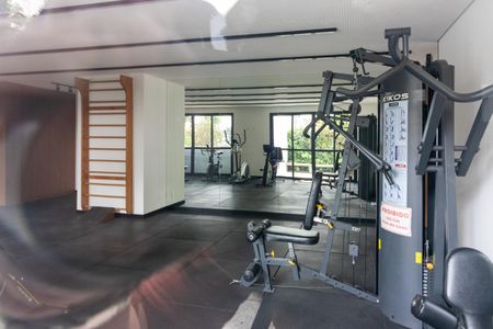 Apartamento à venda com 130m², 3 quartos e 2 vagas Apartamento à venda com 130m², 3 quartos e 2 vagasÁrea comum - Academia