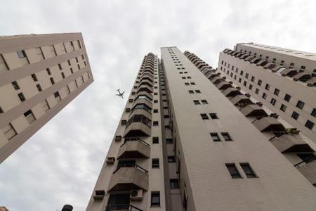 Apartamento à venda com 130m², 3 quartos e 2 vagas Apartamento à venda com 130m², 3 quartos e 2 vagasFachada do Prédio