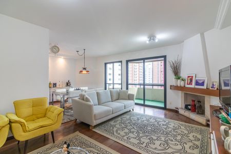 Apartamento à venda com 3 quartos, 130m² em Indianópolis, São Paulo