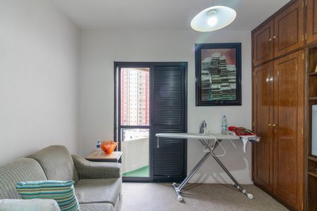 Apartamento à venda com 130m², 3 quartos e 2 vagas Apartamento à venda com 130m², 3 quartos e 2 vagasSuíte 1