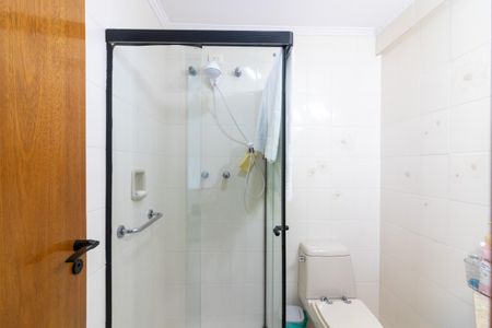 Banheiro da Suíte 2 de apartamento à venda com 3 quartos, 130m² em Indianópolis, São Paulo