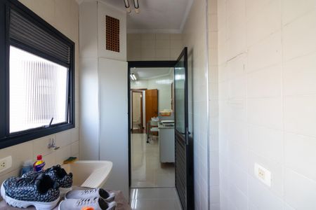 Apartamento à venda com 130m², 3 quartos e 2 vagas Apartamento à venda com 130m², 3 quartos e 2 vagasÁrea de Serviço