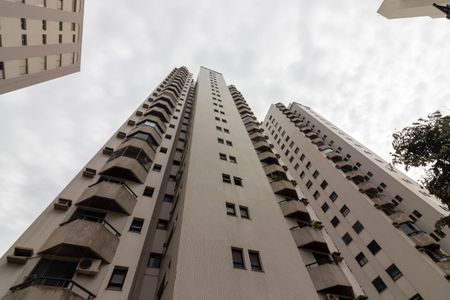 Apartamento à venda com 130m², 3 quartos e 2 vagas Apartamento à venda com 130m², 3 quartos e 2 vagasFachada do Prédio