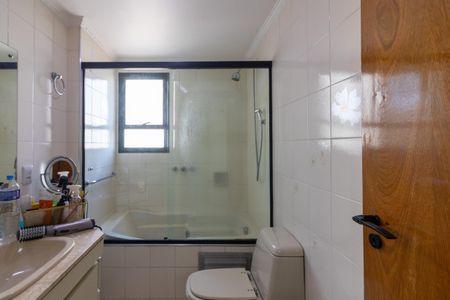 Apartamento à venda com 130m², 3 quartos e 2 vagas Apartamento à venda com 130m², 3 quartos e 2 vagasBanheiro da Suíte 3