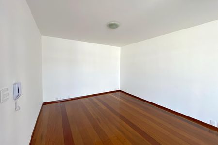 Apartamento para alugar com 150m², 2 quartos e 1 vaga Apartamento para alugar com 150m², 2 quartos e 1 vagaSala de Estar