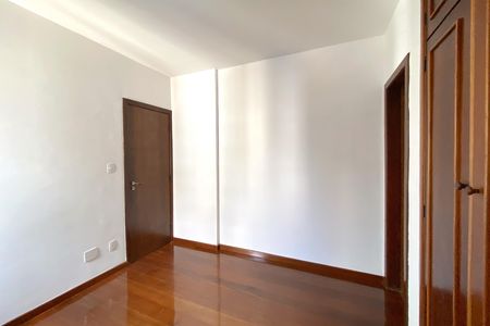 Apartamento para alugar com 150m², 2 quartos e 1 vaga Apartamento para alugar com 150m², 2 quartos e 1 vagaSuite