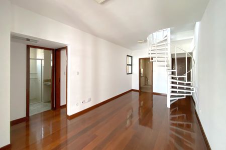 Apartamento para alugar com 150m², 2 quartos e 1 vaga Apartamento para alugar com 150m², 2 quartos e 1 vagaSala