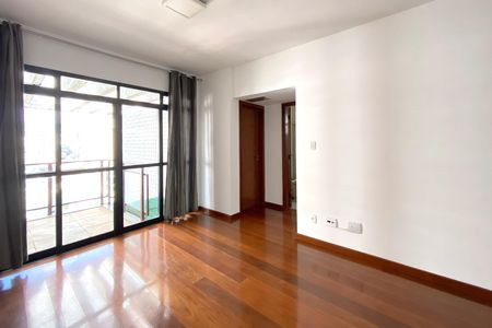 Apartamento para alugar com 150m², 2 quartos e 1 vaga Apartamento para alugar com 150m², 2 quartos e 1 vagaSala