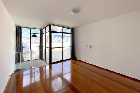 Apartamento para alugar com 150m², 2 quartos e 1 vaga Apartamento para alugar com 150m², 2 quartos e 1 vagaSala de Estar