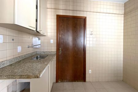 Apartamento para alugar com 150m², 2 quartos e 1 vaga Apartamento para alugar com 150m², 2 quartos e 1 vagaCozinha