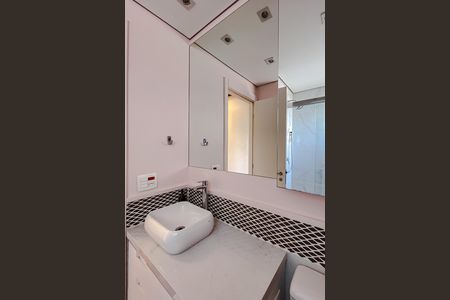 Apartamento à venda com 134m², 2 quartos e 2 vagasBanheiro da Suíte