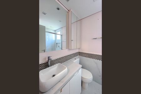 Apartamento à venda com 134m², 2 quartos e 2 vagasBanheiro da Suíte