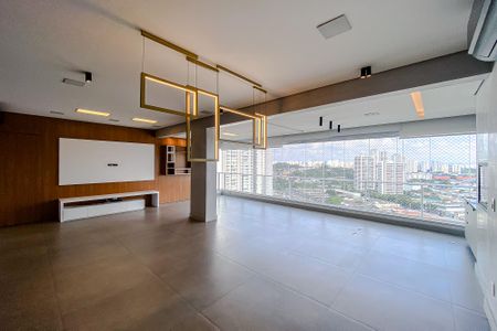 Sala de apartamento à venda com 2 quartos, 134m² em Vila Anastácio, São Paulo