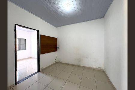 Sala de casa para alugar com 2 quartos, 50m² em Piqueri, São Paulo