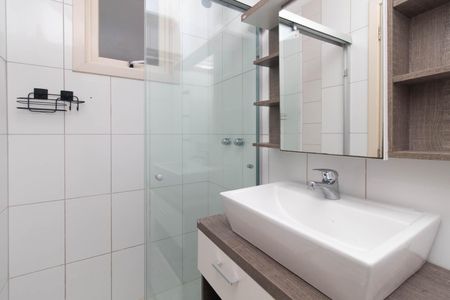 Apartamento à venda com 65m², 2 quartos e 2 vagas Apartamento à venda com 65m², 2 quartos e 2 vagasBanheiro do Quarto 2