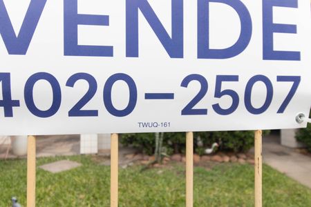 Apartamento à venda com 65m², 2 quartos e 2 vagas Apartamento à venda com 65m², 2 quartos e 2 vagasPlaca