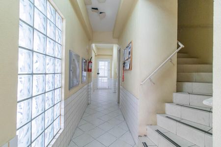 Apartamento à venda com 65m², 2 quartos e 2 vagas Apartamento à venda com 65m², 2 quartos e 2 vagasHall