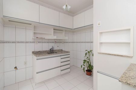 Apartamento à venda com 65m², 2 quartos e 2 vagas Apartamento à venda com 65m², 2 quartos e 2 vagasCozinha e Área de Serviço