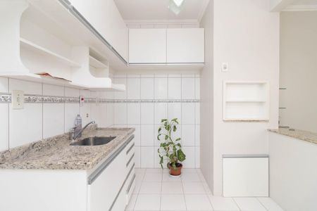 Apartamento à venda com 65m², 2 quartos e 2 vagas Apartamento à venda com 65m², 2 quartos e 2 vagasCozinha e Área de Serviço