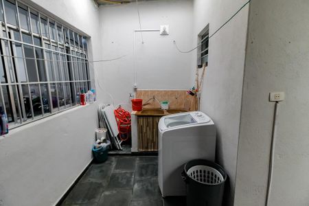 Casa à venda com 100m², 3 quartos e 4 vagas Casa à venda com 100m², 3 quartos e 4 vagasÁrea de Serviço