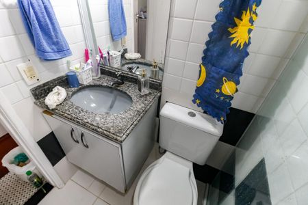 Casa à venda com 100m², 3 quartos e 4 vagas Casa à venda com 100m², 3 quartos e 4 vagasBanheiro